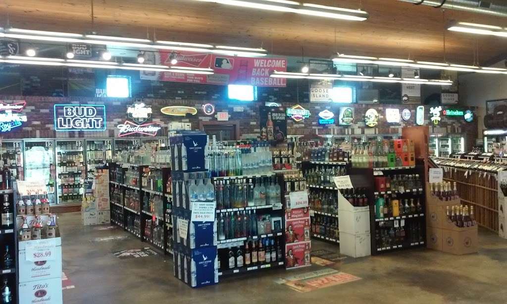 Village West Discount Liquors | 11010 Parallel Pkwy, Kansas City, KS 66109, USA | Phone: (913) 721-5288