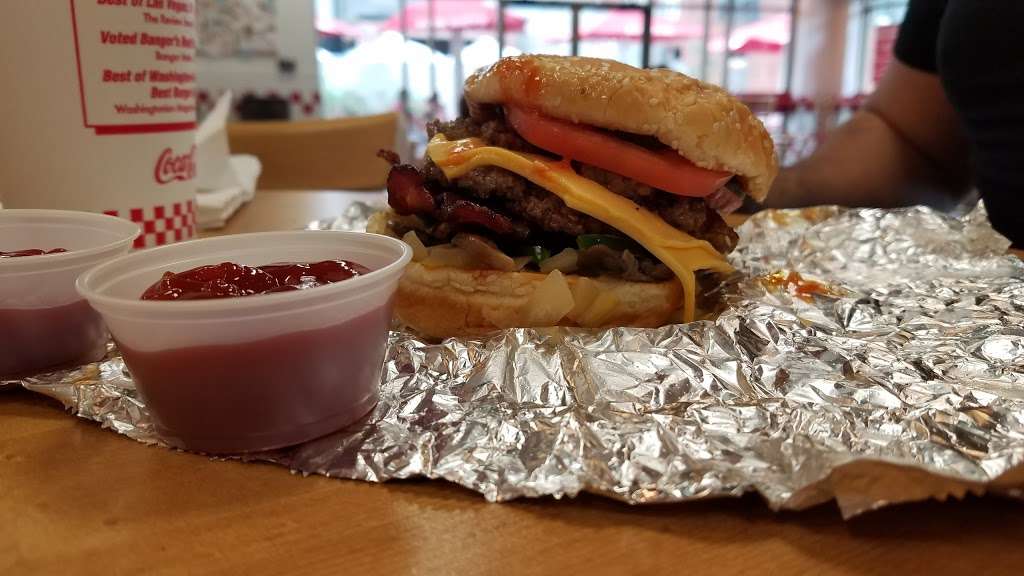 Five Guys | 3939 Washington Ave, Houston, TX 77007 | Phone: (713) 426-5558