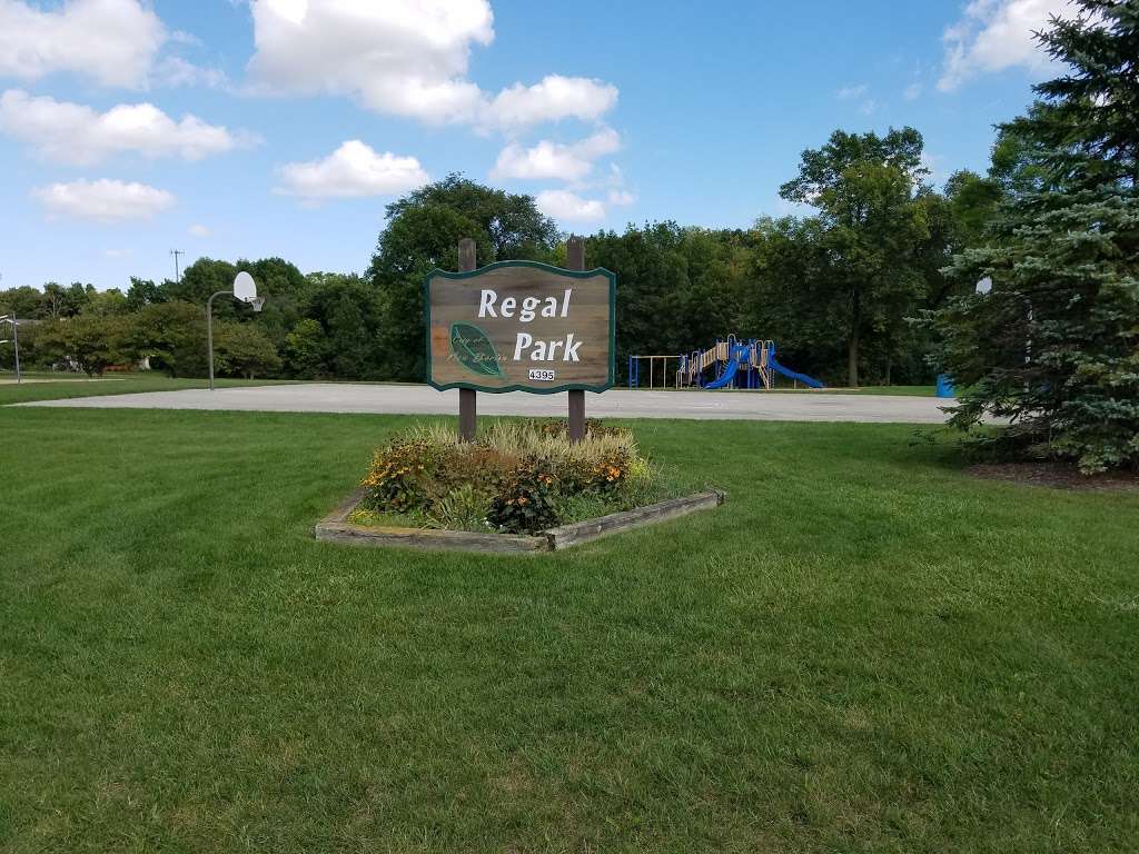 Regal Park | New Berlin, WI 53151, USA