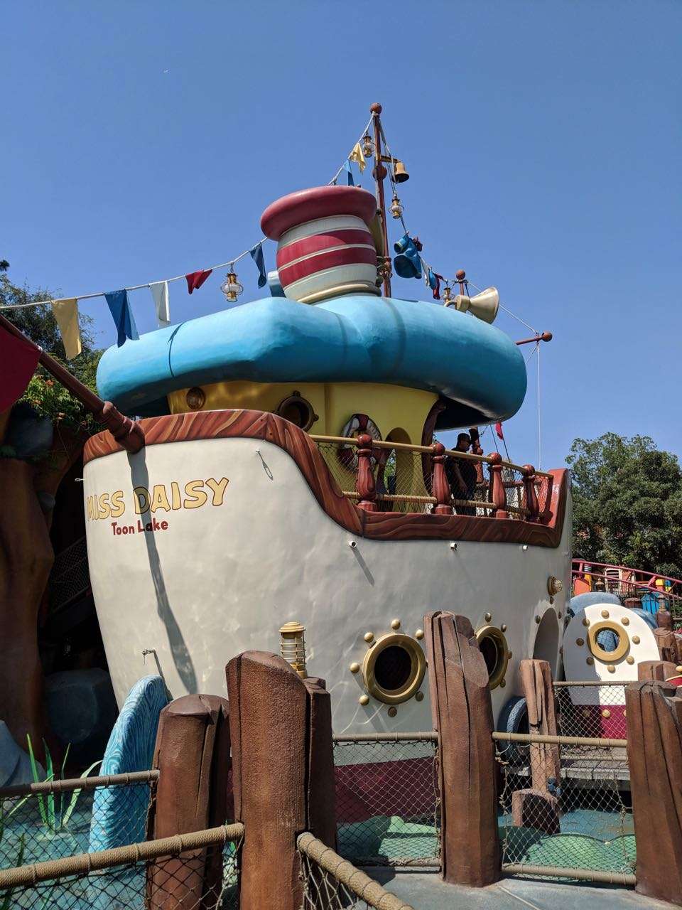 Donalds Boat | 1313 Disneyland Dr, Anaheim, CA 92802, USA | Phone: (714) 781-4565