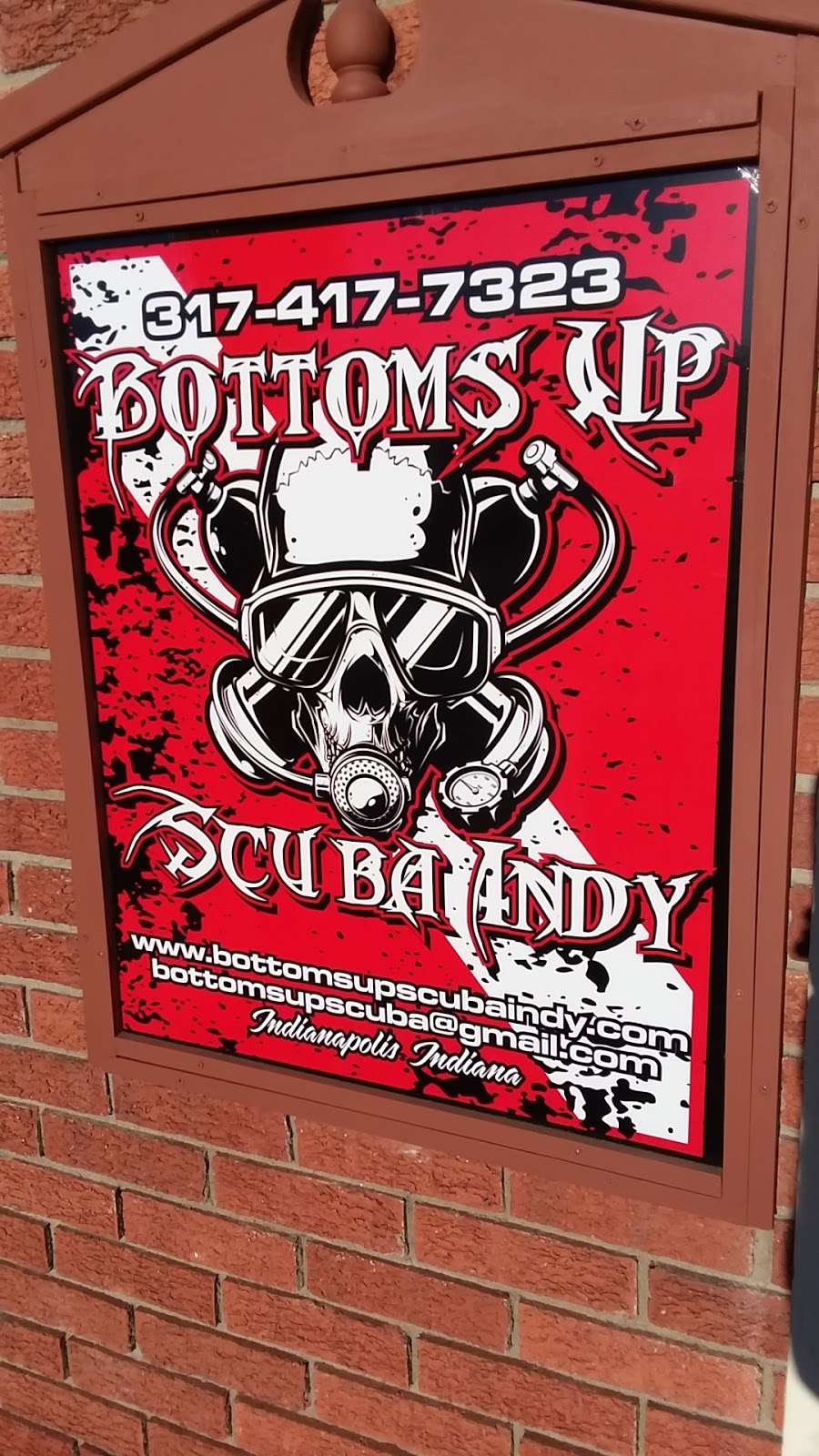 Bottoms up Scuba Indy Dive Shop | 8118 Madison Ave, Indianapolis, IN 46227 | Phone: (317) 417-7323