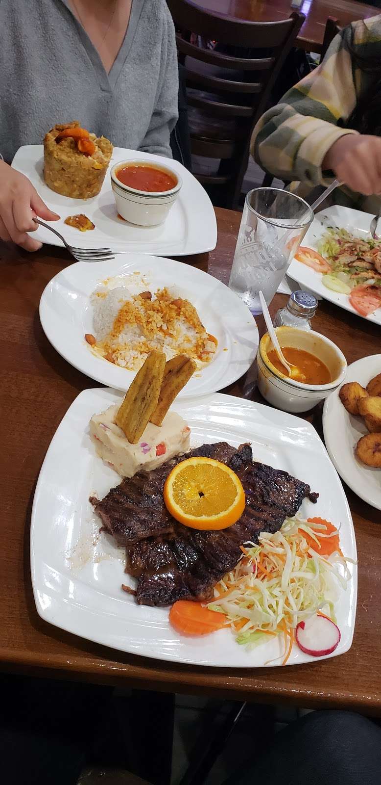 El Rancho Dominicano | 1157 Flatbush Ave, Brooklyn, NY 11226, USA | Phone: (347) 627-9030