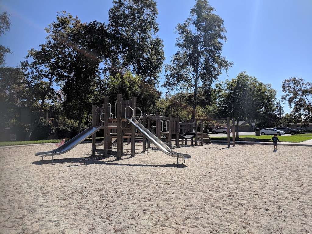 Earl R. Carmichael Park | 3445 Benton St, Santa Clara, CA 95051 | Phone: (408) 984-5183