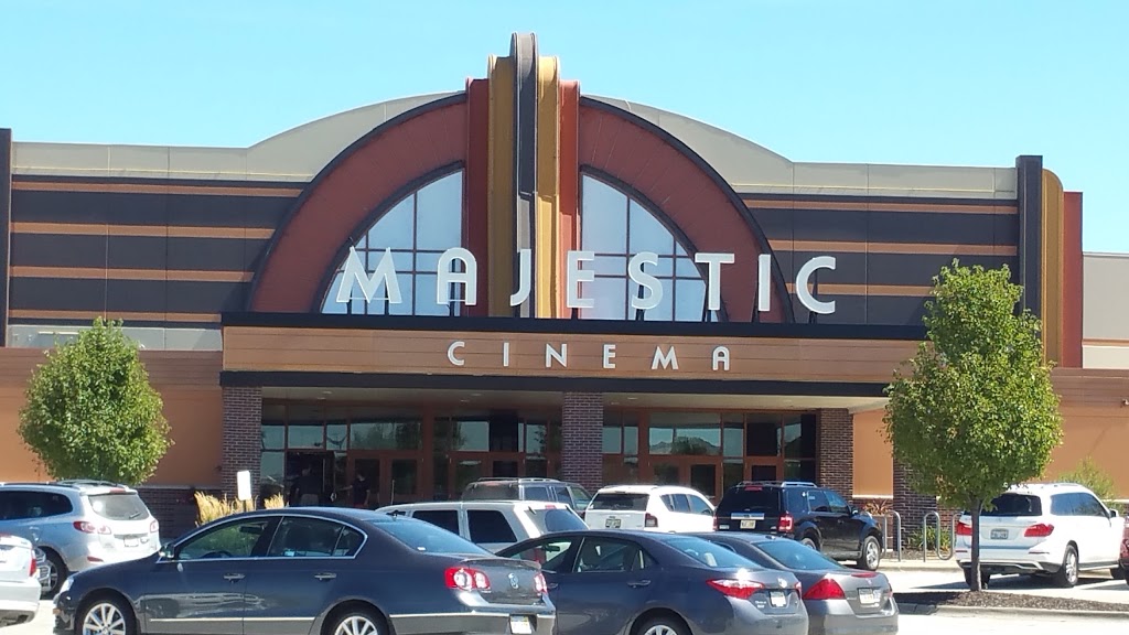 Marcus Majestic Cinema of Omaha | 14304 W Maple Rd, Omaha, NE 68164, USA | Phone: (402) 445-0617