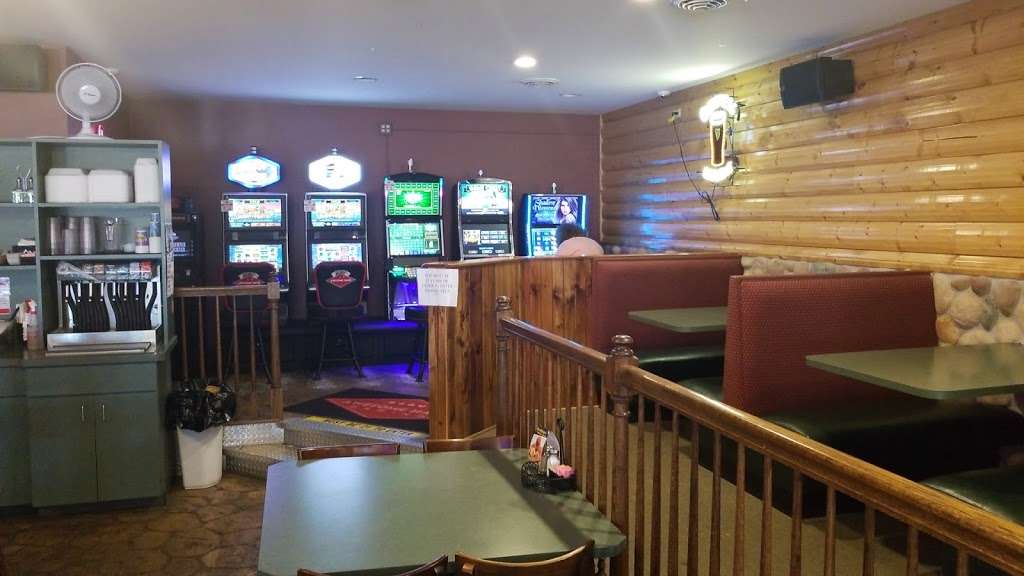 Hickory Lodge | 3018 Hickory Dr, McCullom Lake, IL 60050 | Phone: (815) 344-3455