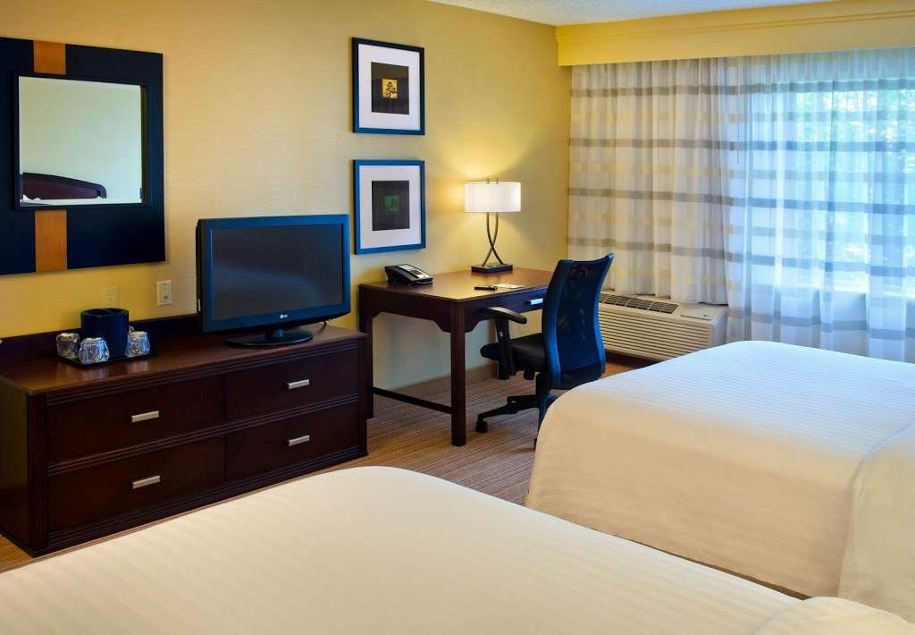 Courtyard by Marriott Allentown Bethlehem/Lehigh Valley Airport | 2160 Motel Dr, Bethlehem, PA 18018, USA | Phone: (610) 317-6200