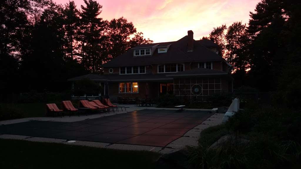 Crowell Country Club | 60, 104 Hickory Rd, Hampstead, NH 03841, USA