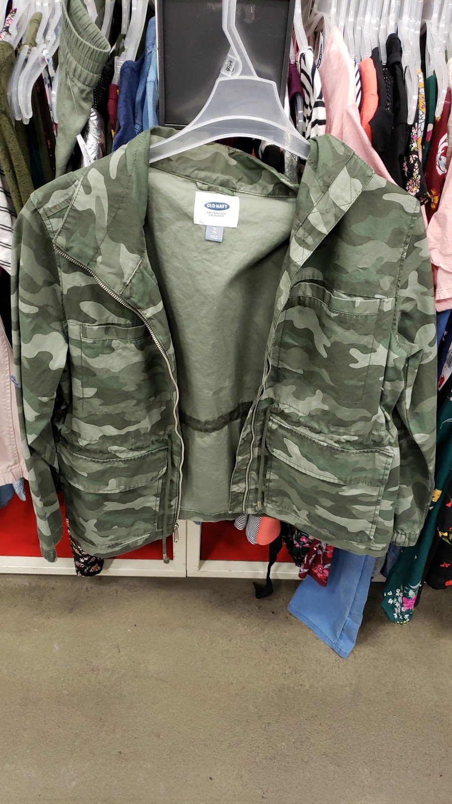 Old Navy - with Curbside Pickup | 1985 W Craig Rd, North Las Vegas, NV 89032, USA | Phone: (702) 399-1895 Old Navy - with Curbside Pickup | 1985 W Craig Rd, North Las Vegas, NV 89032, USA | Phone: (702) 399-1895