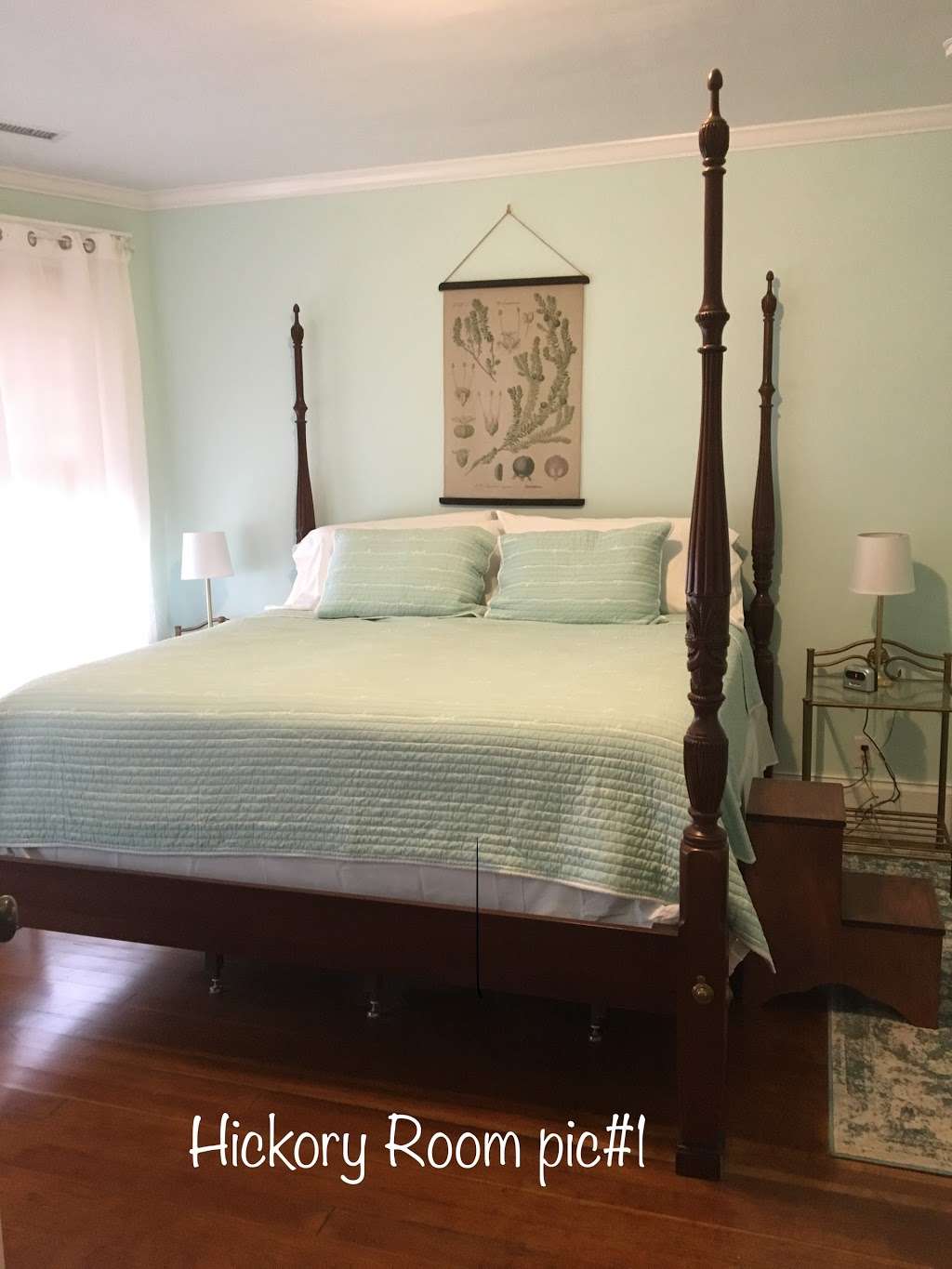 Sweet Tea Bed & Breakfast | 315 6th St SW, Conover, NC 28613, USA | Phone: (704) 325-3736