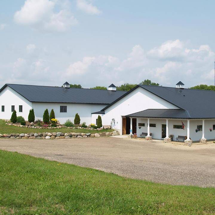 La Fleur Stables, L.L.C. | 3440 Meadow Rd, Verona, WI 53593 | Phone: (608) 833-3635