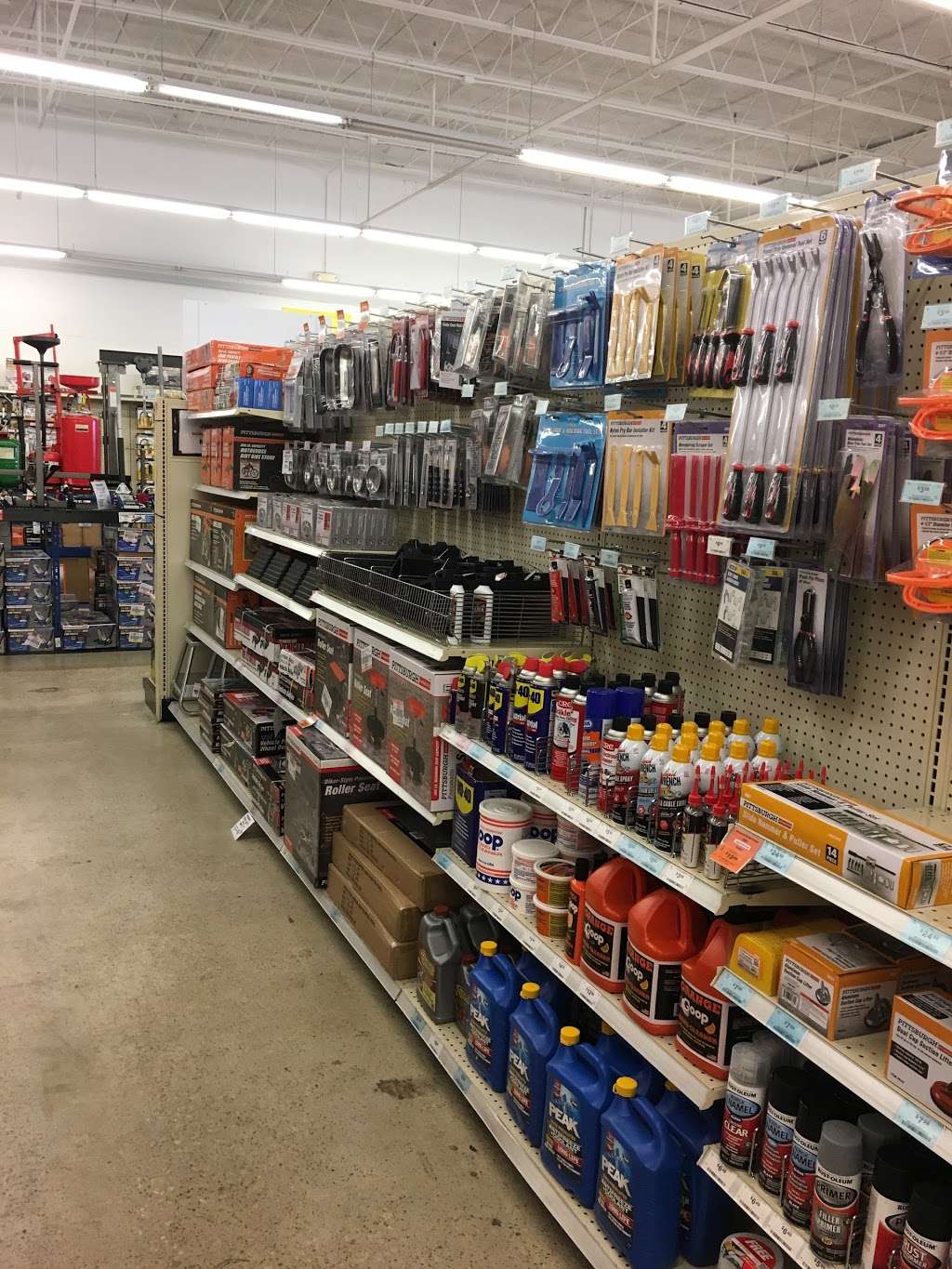 Harbor Freight Tools | 1045 W Orange Blossom Trail, Apopka, FL 32712, USA | Phone: (407) 464-0046