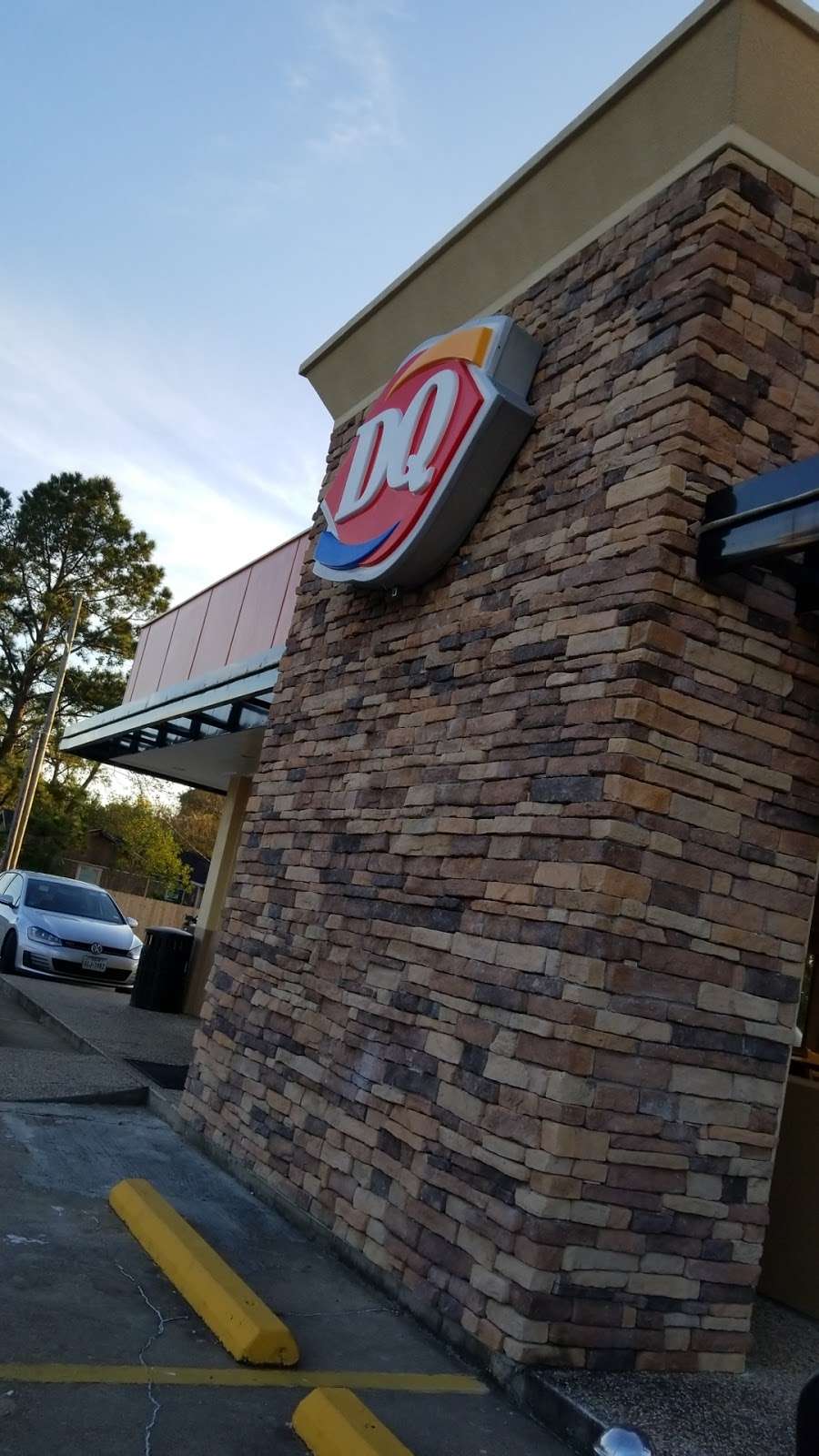 Dairy Queen Store | 200 Ross Sterling Ave, Anahuac, TX 77514, USA | Phone: (409) 267-3135