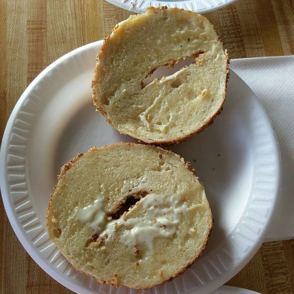 New York Bagelry | 150 Kenhorst Plaza, Shillington, PA 19607, USA | Phone: (610) 775-8423