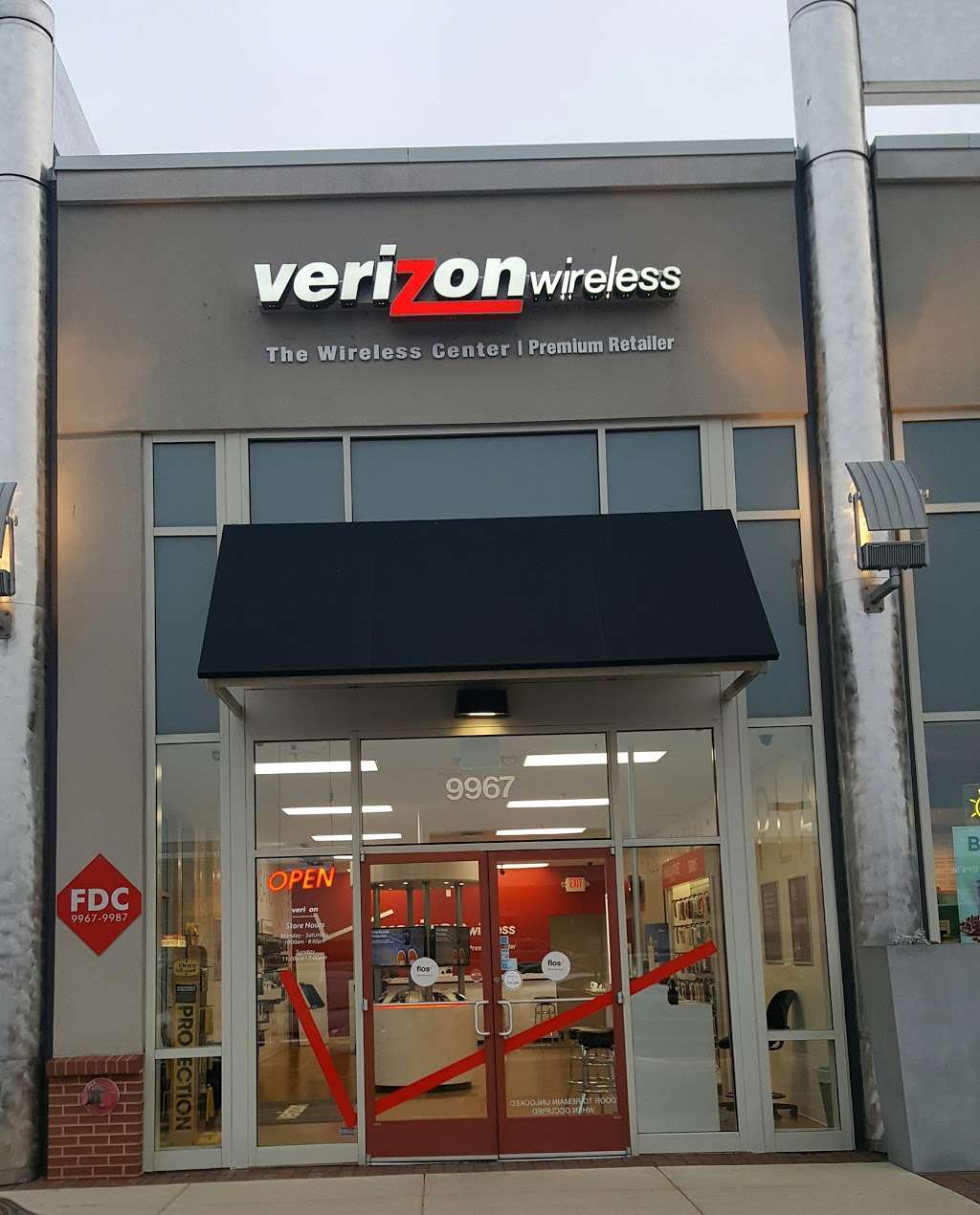 Verizon Authorized Retailer - The Wireless Center | 9967 Sowder Village Square, Manassas, VA 20109, USA | Phone: (703) 659-0708