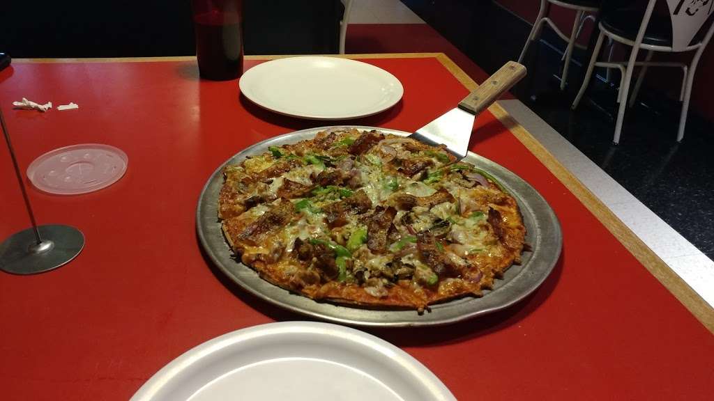 Imos Pizza | 11552 W 135th St, Overland Park, KS 66221, USA | Phone: (913) 529-4667