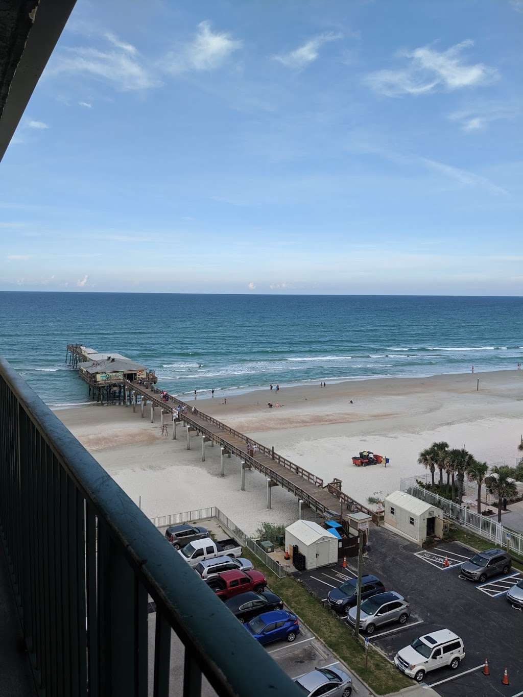 Tropical Suites at Daytona Beach | 3647 S Atlantic Ave, Daytona Beach, FL 32118 | Phone: (321) 278-9920