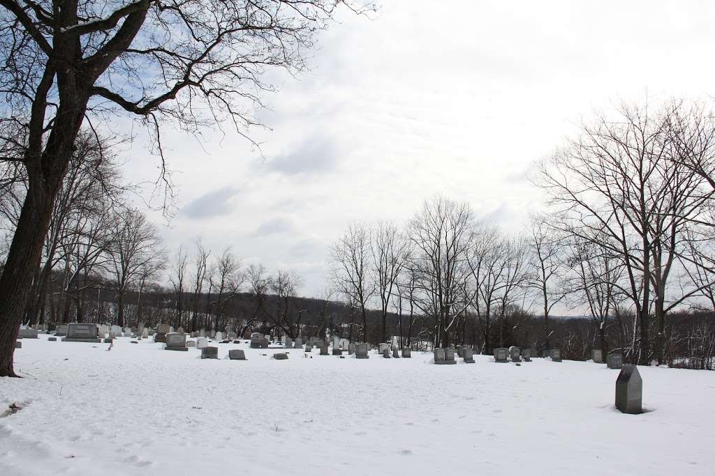 Hilltown Baptist Cemetery | 2-98 Chalfont Rd, Chalfont, PA 18914, USA