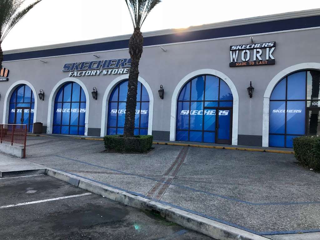 SKECHERS Factory Outlet | 11215 Long Beach Blvd, Lynwood, CA 90262, USA | Phone: (310) 609-1243