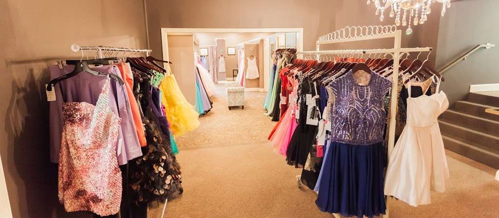 Stephanies Bridal Boutique | 18675 East 39th St S, Independence, MO 64057 | Phone: (816) 795-6866