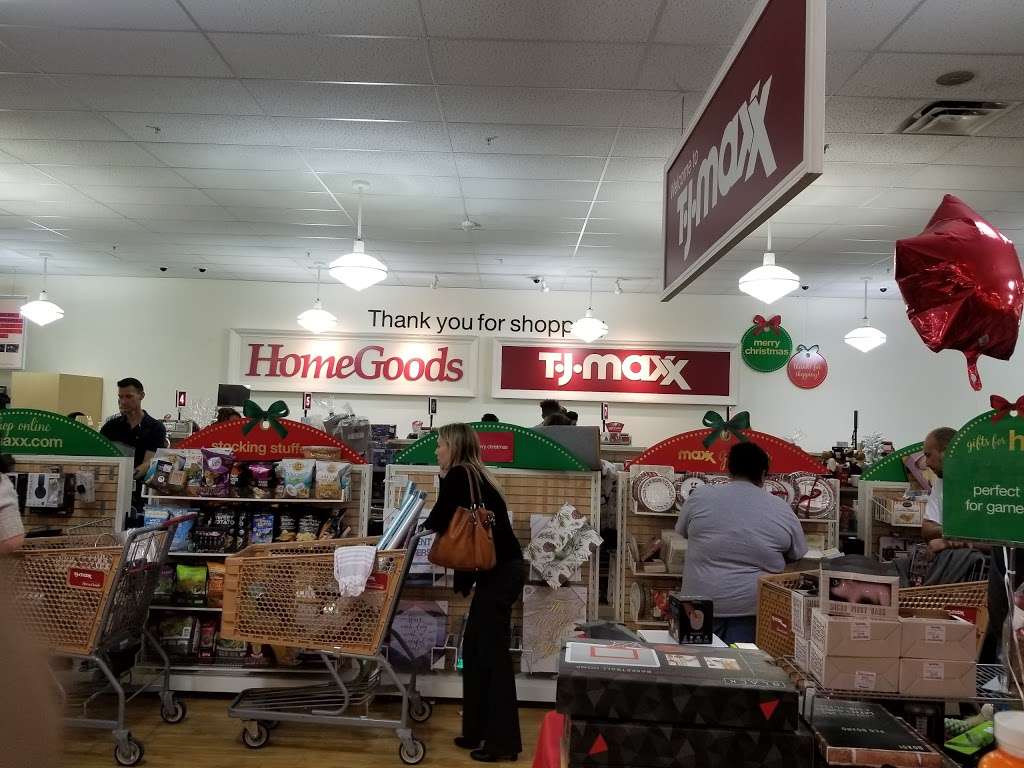 T.J. Maxx & HomeGoods | 17822 La Cantera Pkwy, San Antonio, TX 78257, USA | Phone: (210) 696-6370