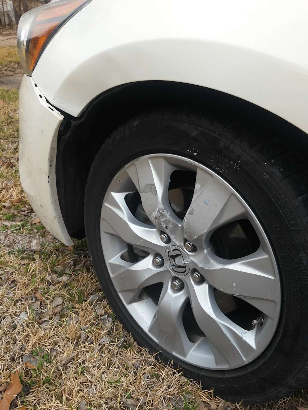 Joses Body Shop | 5815 W Jefferson Blvd, Dallas, TX 75211, USA | Phone: (214) 333-0200