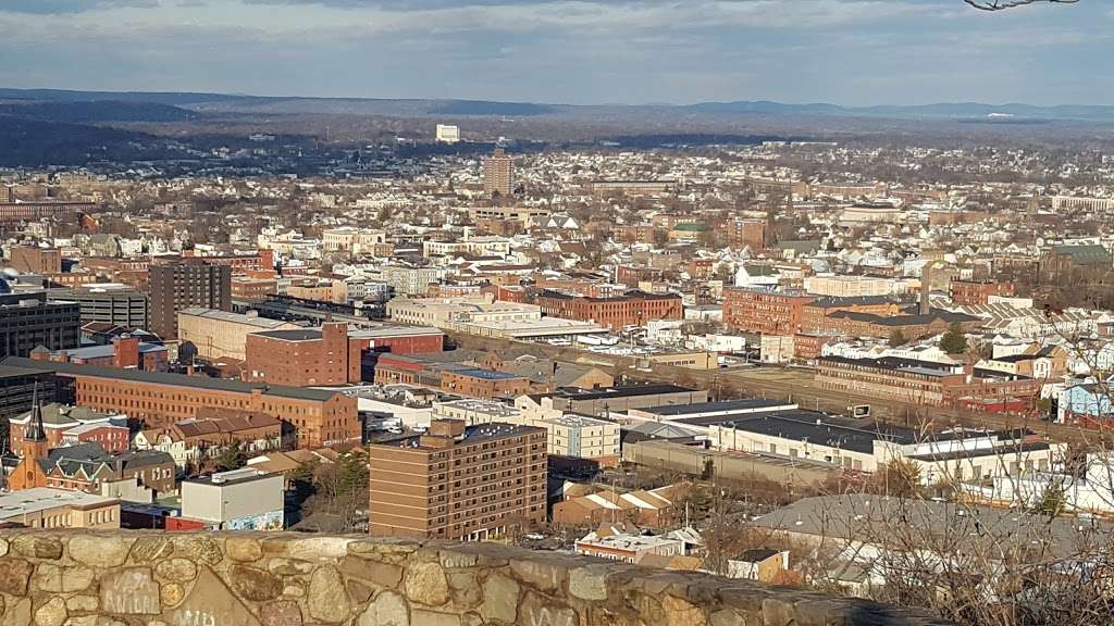 Auto Overlook | Paterson, NJ 07503, USA