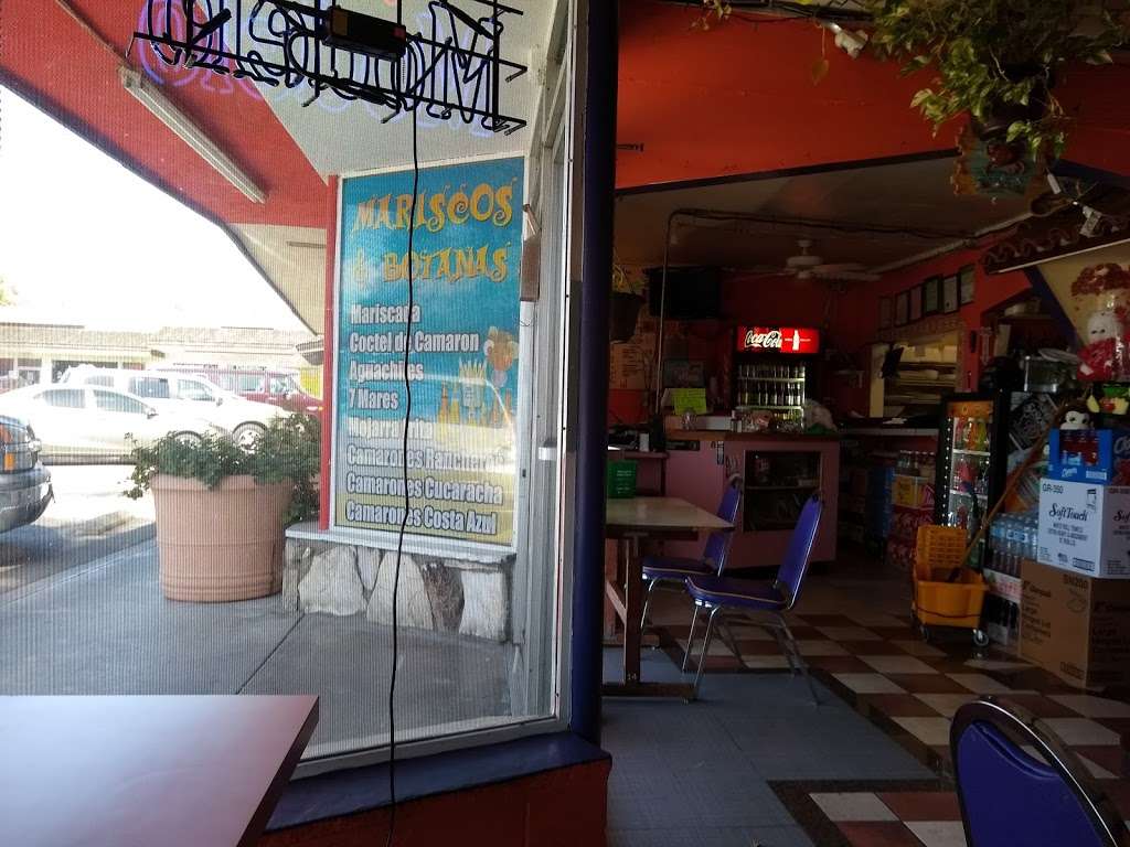 Ranchos Taco Shop And Seafood | 744 N Midway Dr, Escondido, CA 92027, USA | Phone: (760) 546-4015