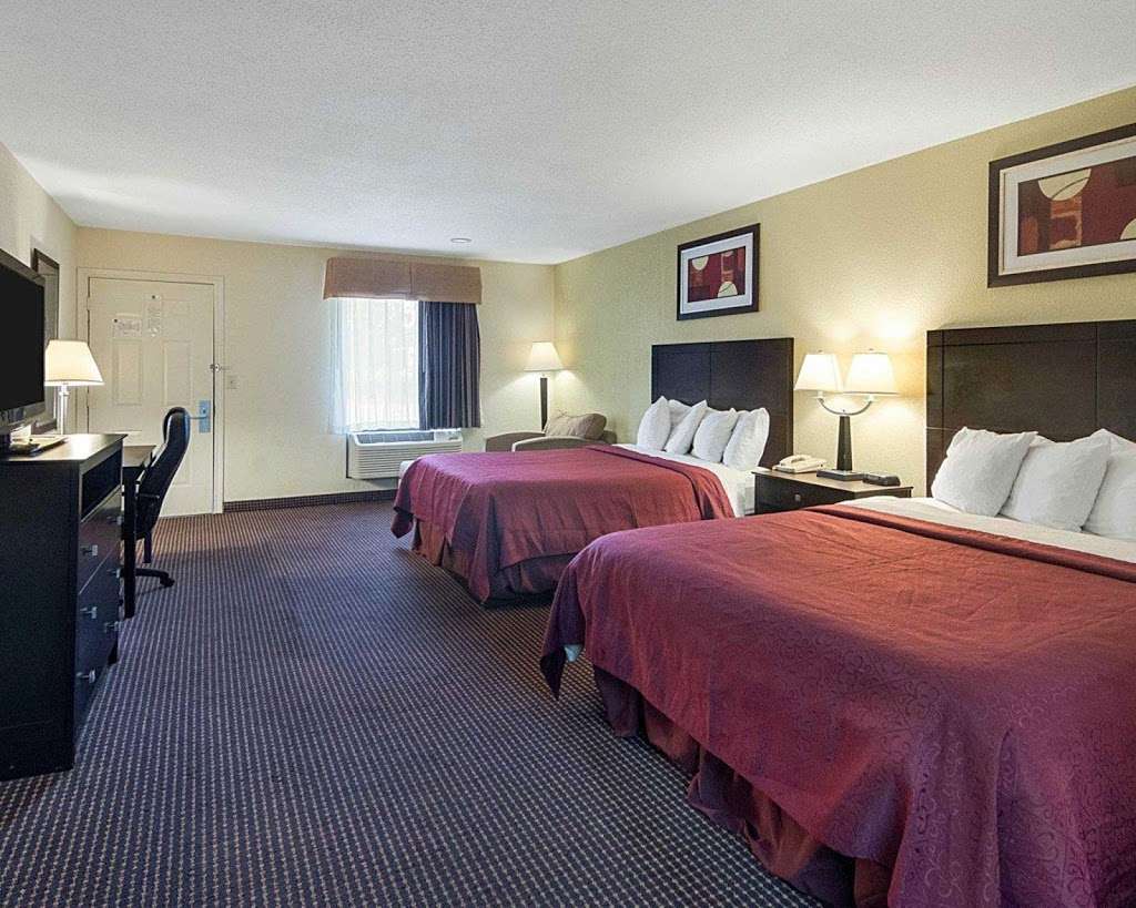 Econo Lodge Inn & Suites West - Energy Corridor | 715 S Texas 6, Houston, TX 77079 | Phone: (281) 493-0444