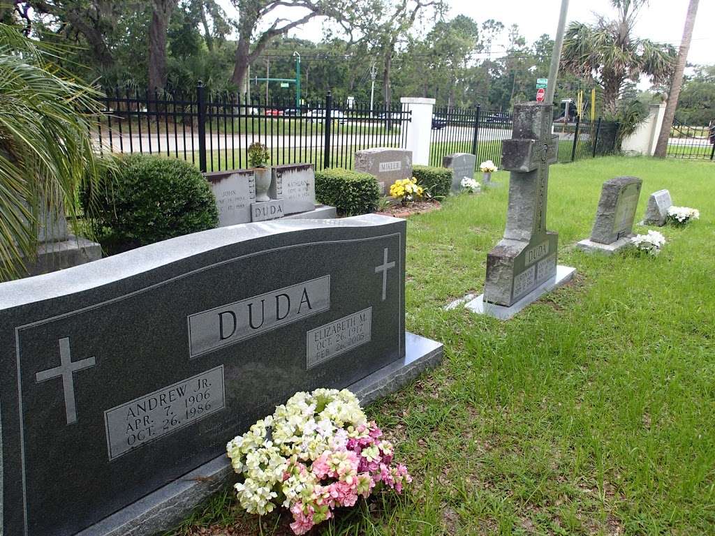 St. Lukes Lutheran Church Cemetery | 2101 Church St, Oviedo, FL 32765 | Phone: (407) 365-3408