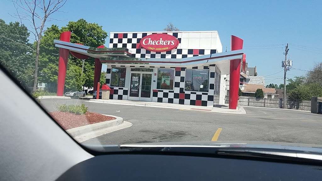 Checkers | 441 E Cass St, Joliet, IL 60432, USA | Phone: (815) 630-2550