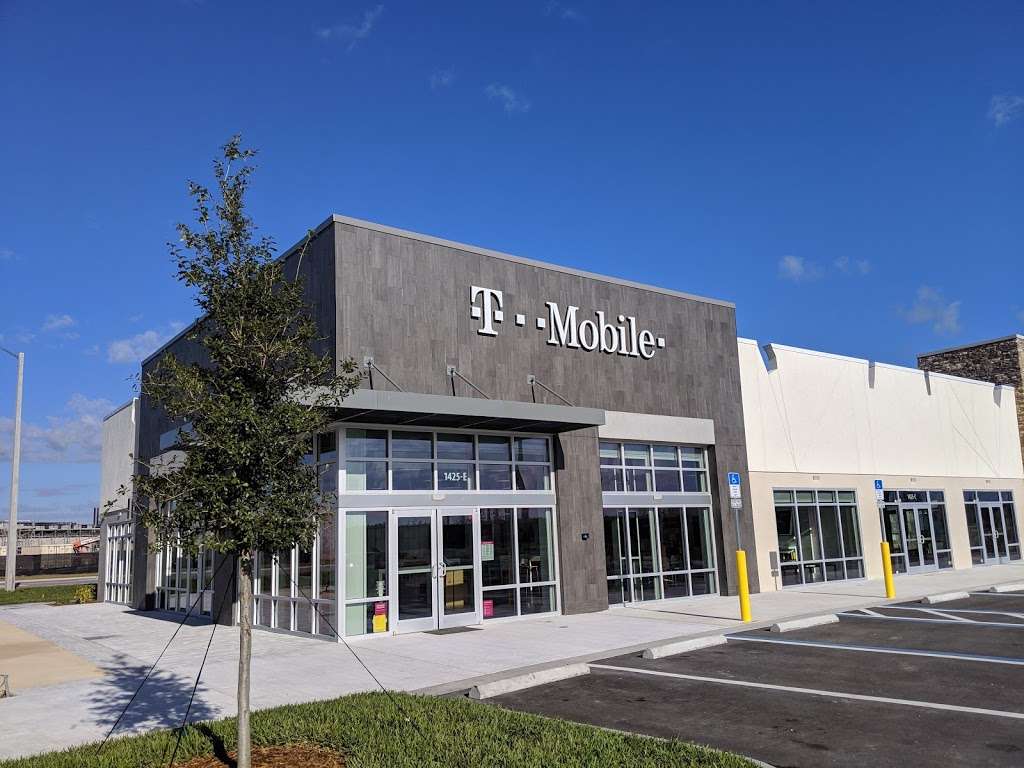 T-Mobile | 1425 Cornerstone Blvd Ste E, Daytona Beach, FL 32117, USA | Phone: (386) 868-2755
