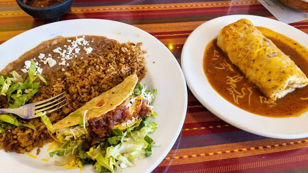 Los Chaparros Mexican Restaurant | 2140 S Beretania St, Honolulu, HI 96826, USA | Phone: (808) 951-6399