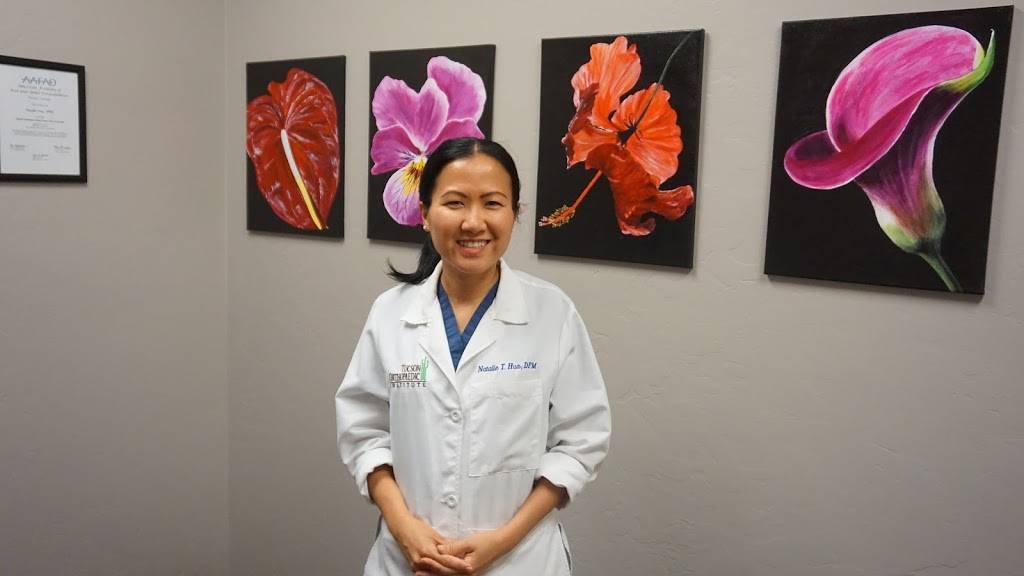 Dr. Natalie T. Hua: Tucson Orthopaedic Institute - East Office | 5301 E Grant Rd, Tucson, AZ 85712, USA | Phone: (520) 784-6200