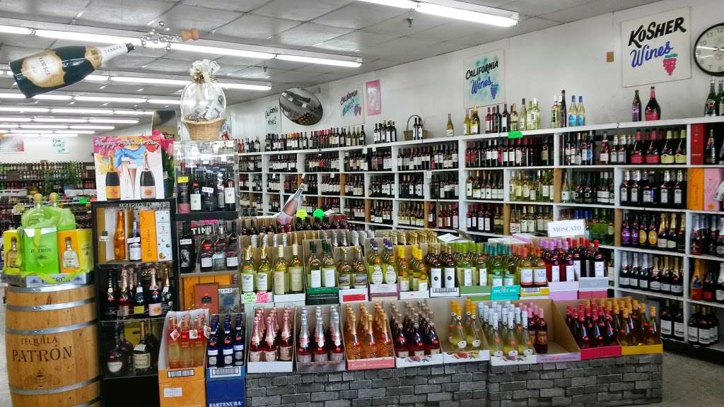 Payless Wine & Liquor | 52 NY-17K, Newburgh, NY 12550, USA | Phone: (845) 565-4101