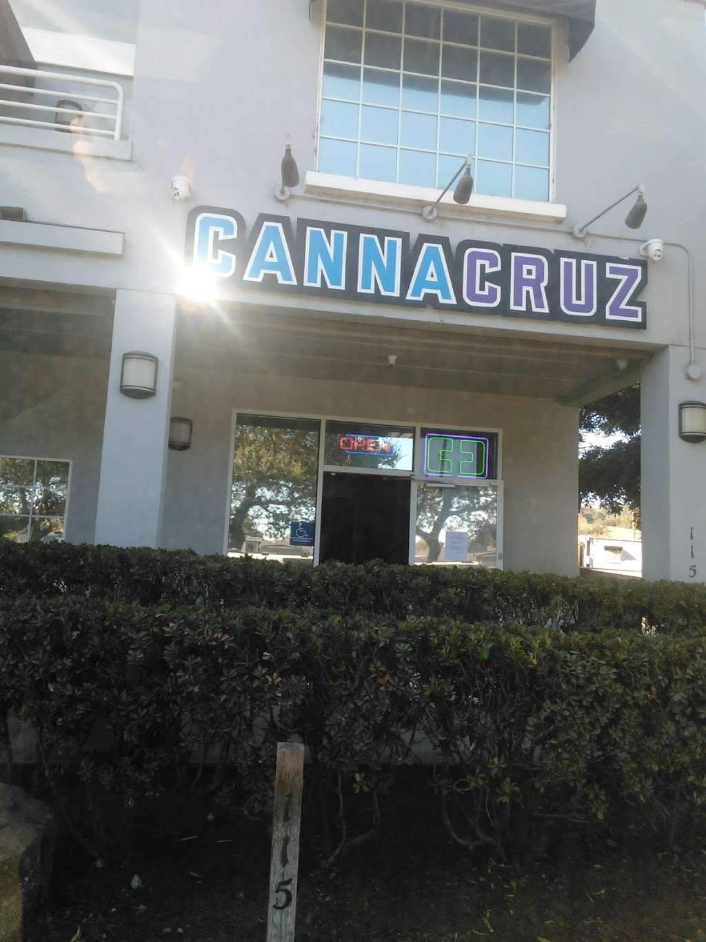 CannaCruz | 115 Limekiln St, Santa Cruz, CA 95060, USA | Phone: (831) 420-3227