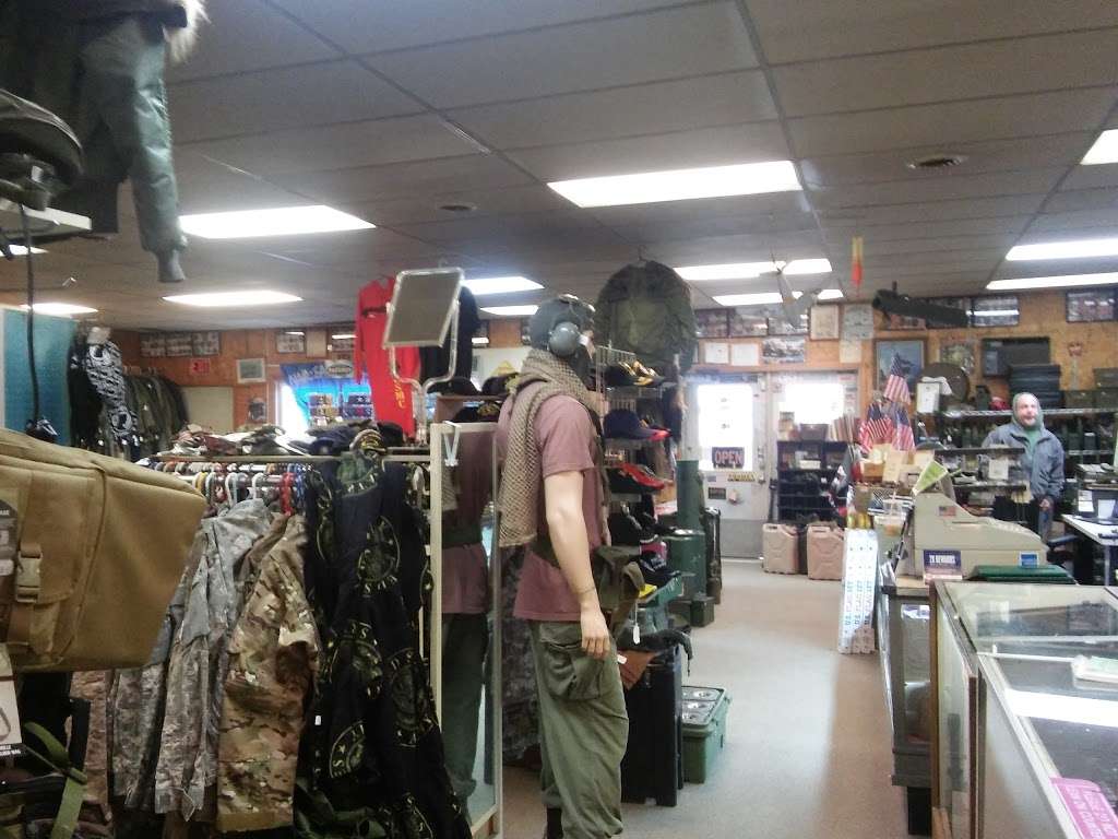Romans Army Store | 4369 Sunset Pike, Chambersburg, PA 17202, USA | Phone: (717) 263-3700