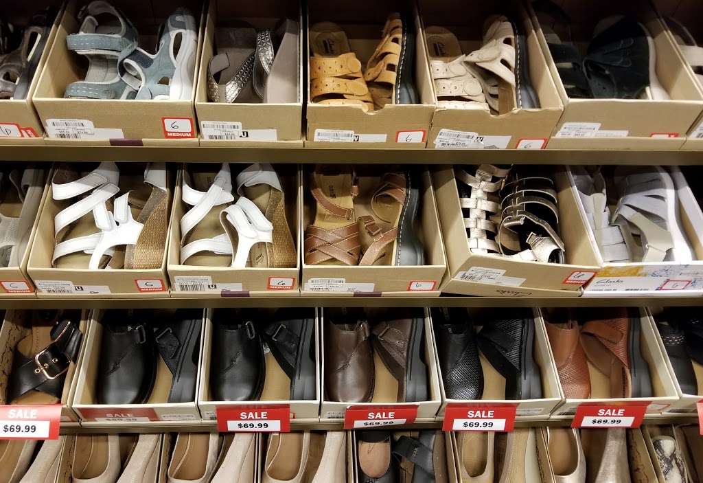 Clarks Bostonian Outlet | 5885 Gulf Fwy Suite 830, Texas City, TX 77591, USA | Phone: (281) 337-8905