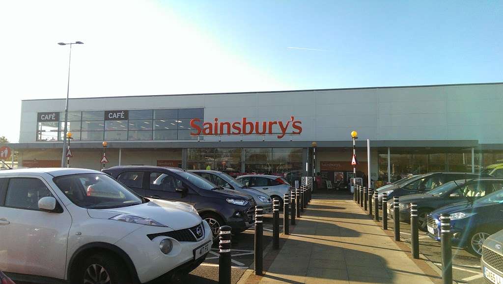 Sainsburys Petrol Station | Crawley Ave, Crawley RH10 8NF, UK | Phone: 01293 616433