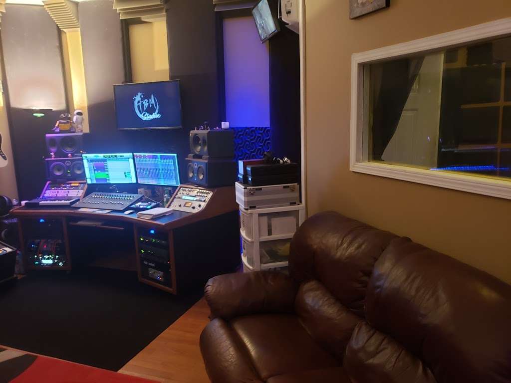 TBM Studios | 9354 33010, Co Rd 27, Greeley, CO 80631, USA | Phone: (970) 619-1594