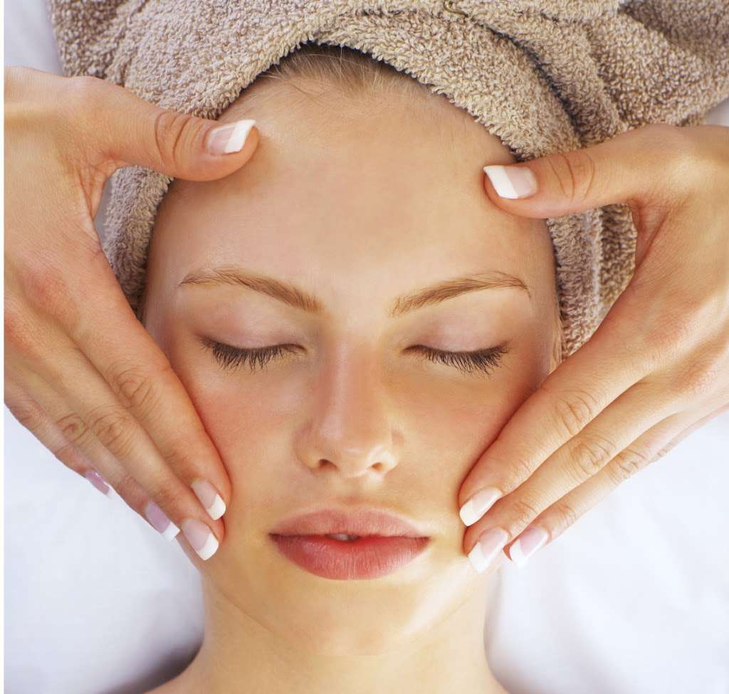 Body Works Wellness Spa - Skincare MD | 353 E Parkwood Dr, Friendswood, TX 77546 | Phone: (281) 299-3615