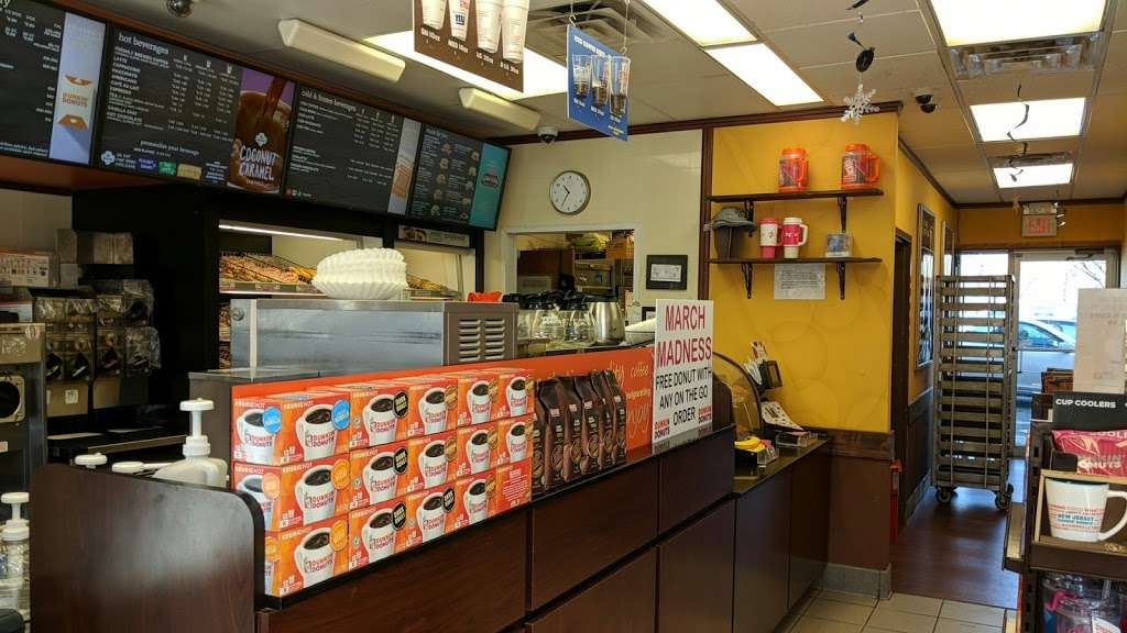 Dunkin | 132 Hardenburgh Ave, Demarest, NJ 07627 | Phone: (201) 784-0565