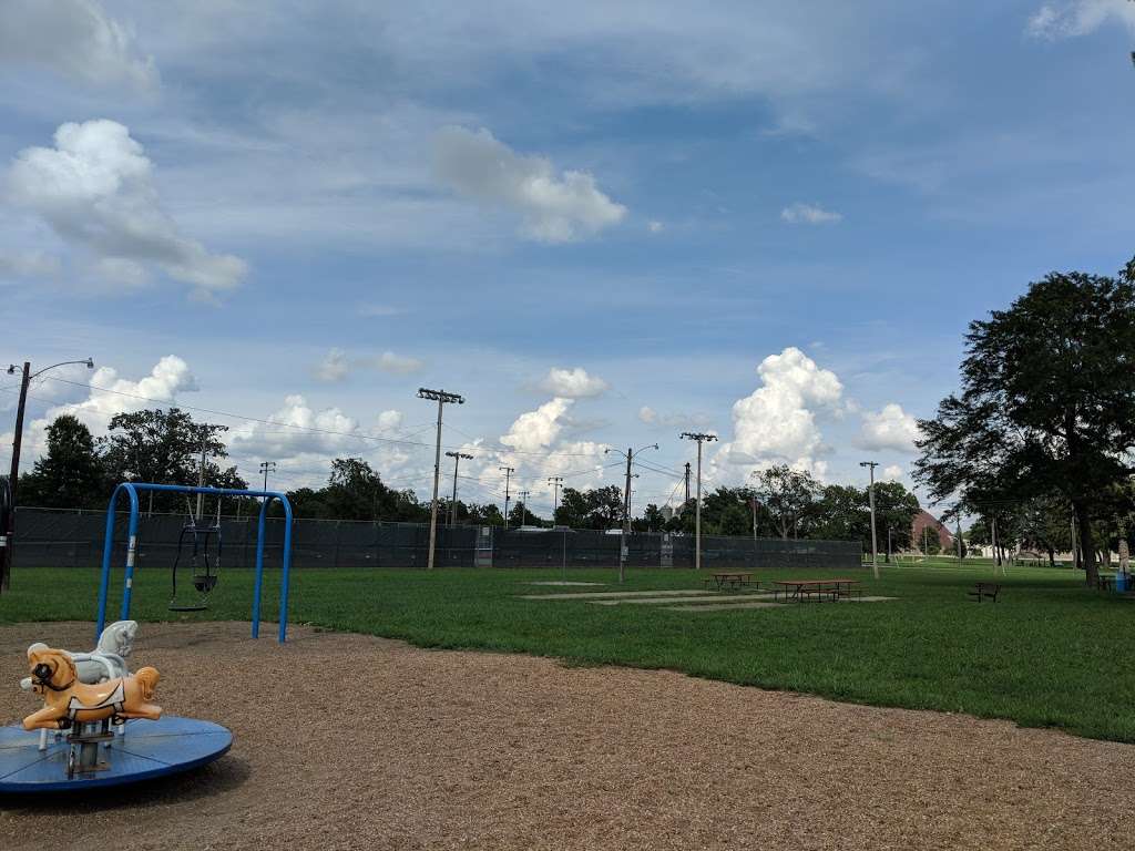 Forest Park | 400 N Locust St, Ottawa, KS 66067, USA