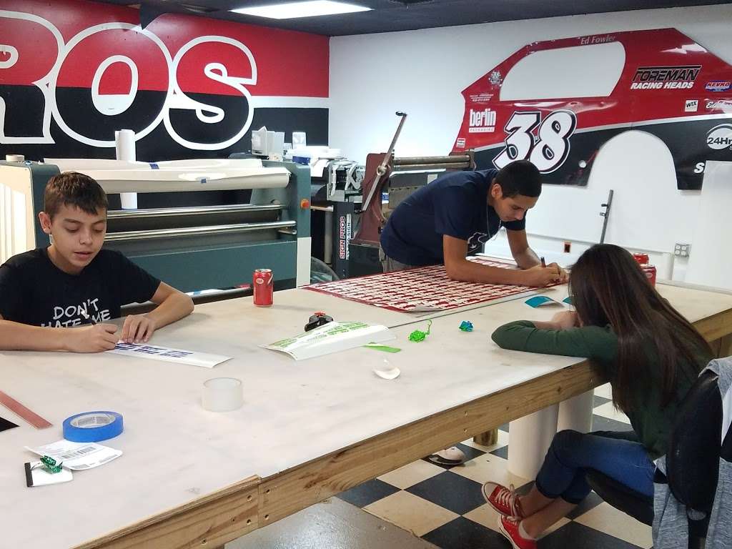 Sign Pros | 16120 East Fwy, Channelview, TX 77530, USA | Phone: (832) 800-7446