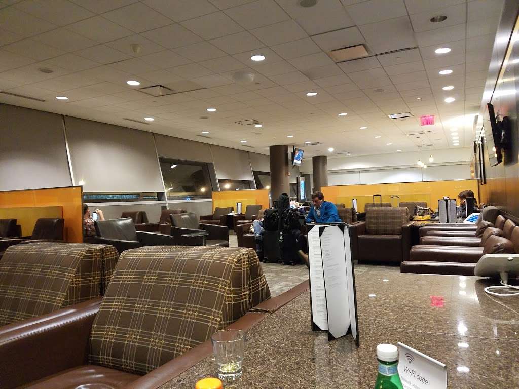 American Airlines Admirals Club | Terminal 8 Concourse C, Jamaica, NY 11430, USA