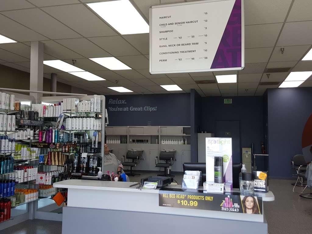 Great Clips | 1586 E Silver Star Rd, Ocoee, FL 34761, USA | Phone: (407) 296-2299