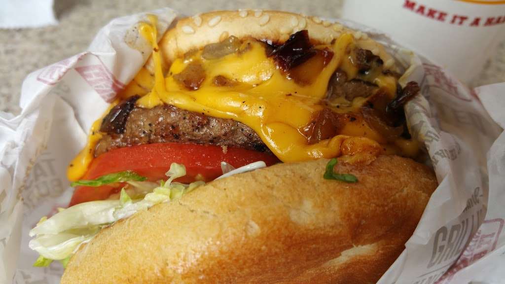 The Habit Burger Grill | 23632 El Toro Rd, Lake Forest, CA 92630, USA | Phone: (949) 206-9110