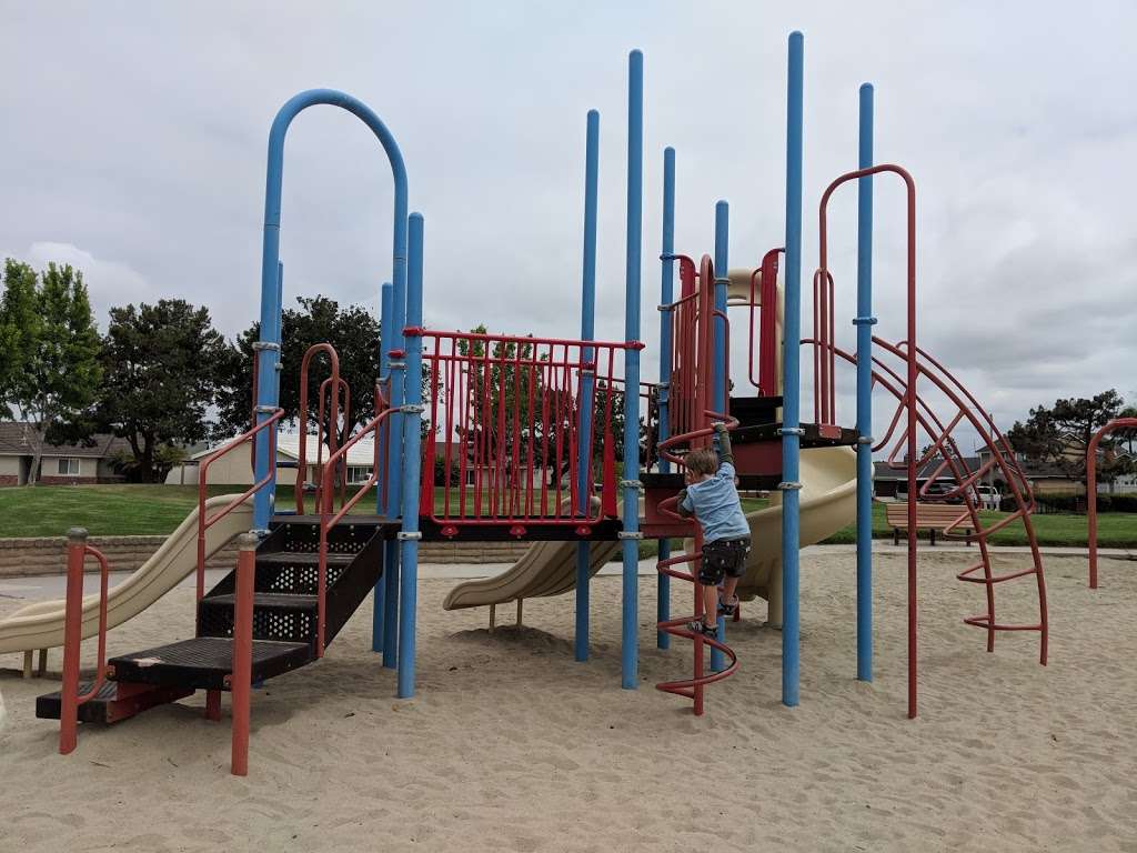 Bushard Park | Huntington Beach, CA 92646, USA | Phone: (714) 536-5486