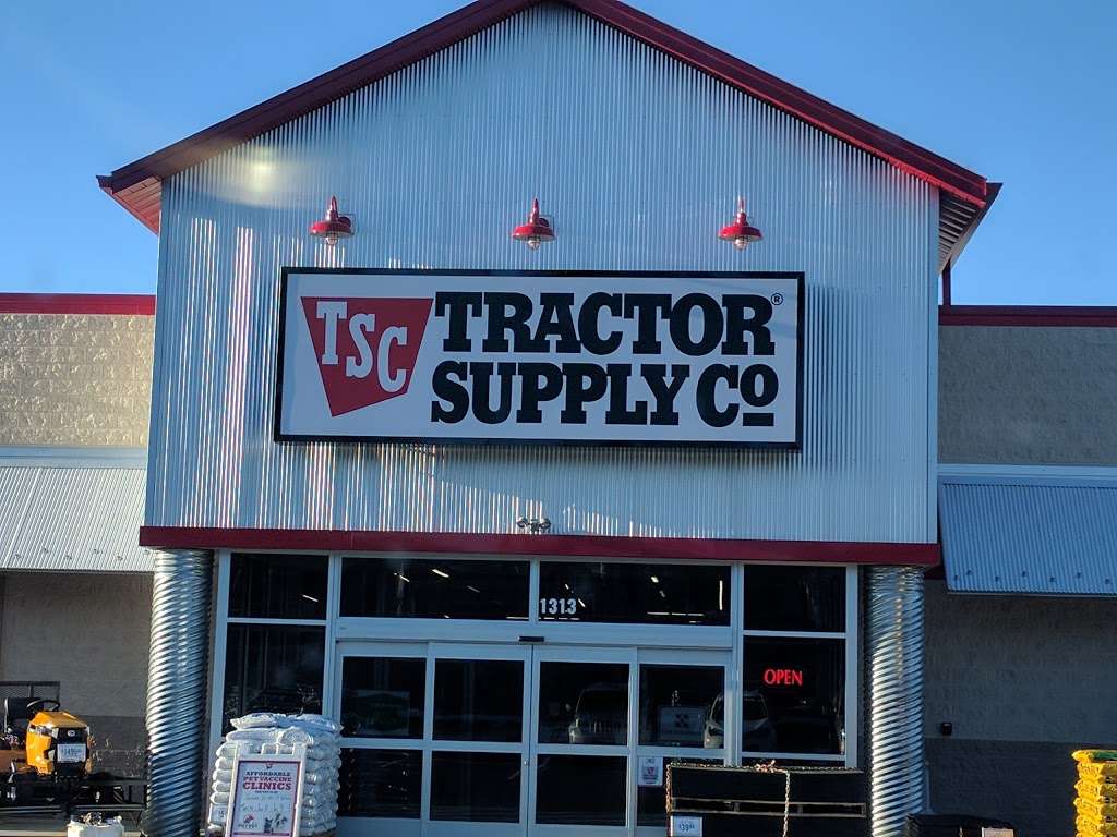 Tractor Supply Co. | 1313 Main St, Millis, MA 02054, USA | Phone: (508) 376-5550