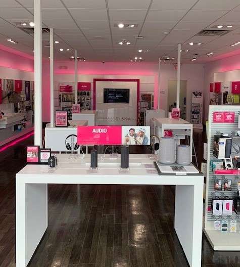 T-Mobile | 7A Newport Ave suite b-2, Pawtucket, RI 02861, USA | Phone: (401) 723-3186