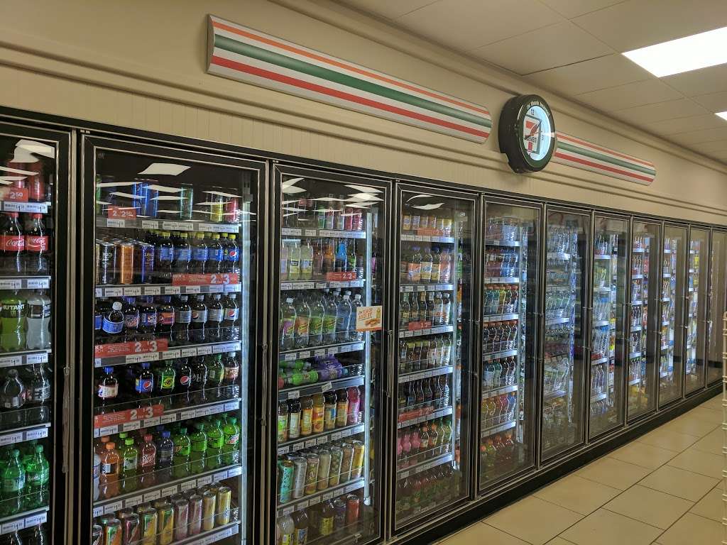 7-Eleven | 5 Waltham St, Maynard, MA 01754, USA | Phone: (978) 461-3920